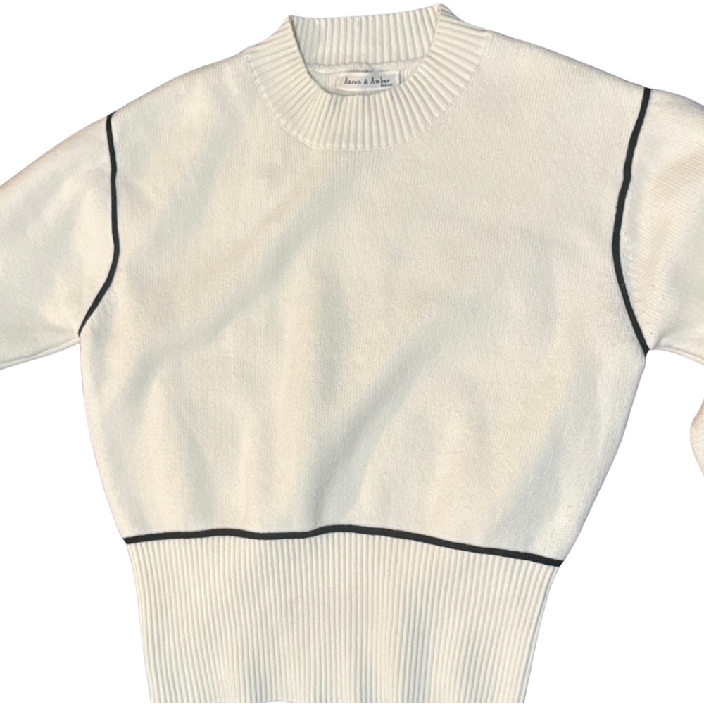 Women’s Ivory Sweater with Black Trim